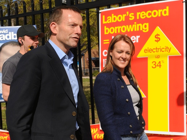 5680_fiona-scott-130813-aap.gif