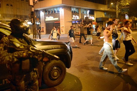 5454_riotpolice-170959981-afp-getty.jpg