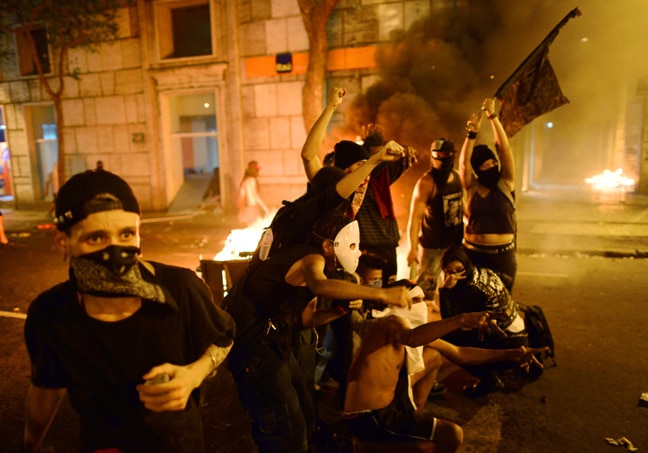 5923_14.brazil-protest-demonstrators.jpg